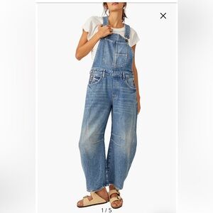 FREE PEOPLE Denim Barrel Overalls XS